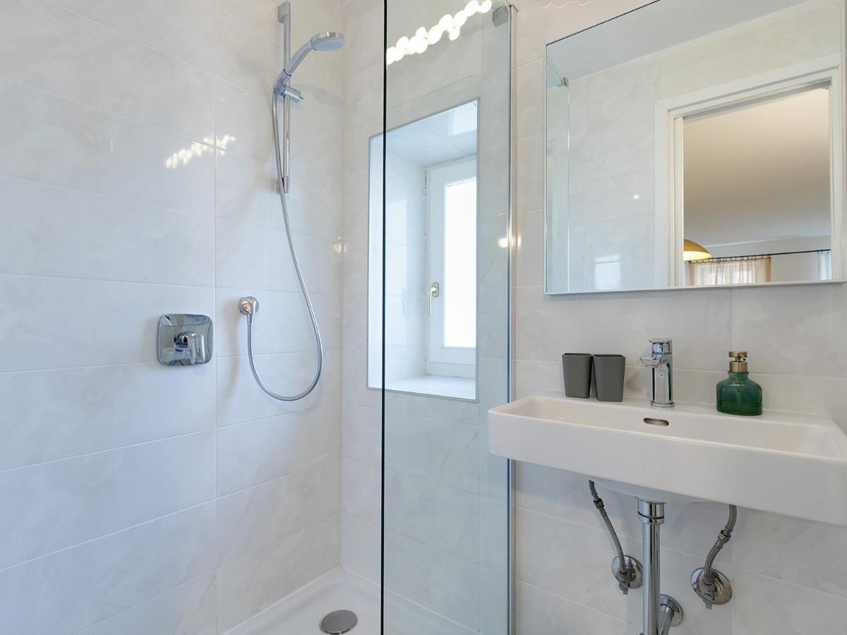 Stylish Studio Apartment By Irundo Rovinj Exteriör bild