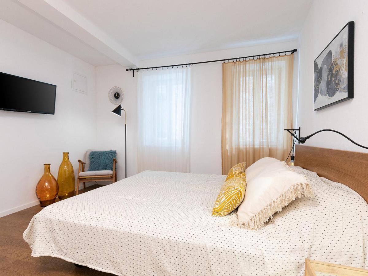 Stylish Studio Apartment By Irundo Rovinj Exteriör bild